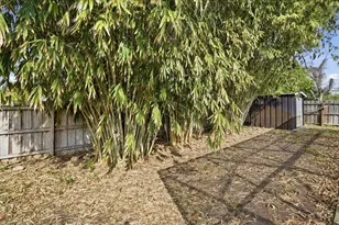 5897 5th St S, Saint Petersburg, FL 33705 - Photo 21