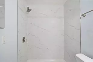 5897 5th St S, Saint Petersburg, FL 33705 - Photo 17