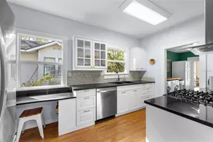 201 W Thomas St, Tampa, FL 33604 - Photo 9