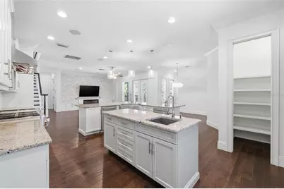 4615 W Sunset Boulevard, Tampa, FL 33629 - Photo 17