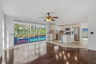 17705 Esprit Dr, Tampa, FL 33647 - Photo 11