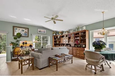 2005 Gardenia Landings Lane, Sun City Center, FL 33573 - Photo 3