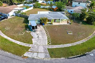 1722 Bayou Grande Blvd NE, Saint Petersburg, FL 33703 - Photo 7