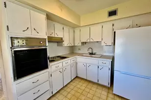 2430 Brazilia Dr, Clearwater, FL 33763 - Photo 9