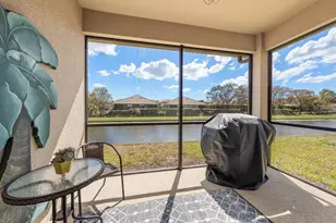 8204 Caponata Blvd, Seminole, FL 33777 - Photo 11