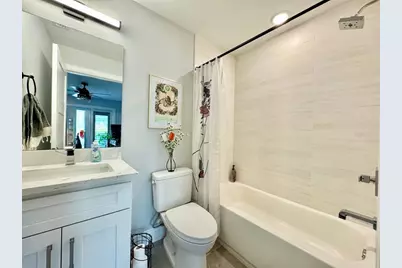 4740 Legacy Park Drive, Tampa, FL 33611 - Photo 9