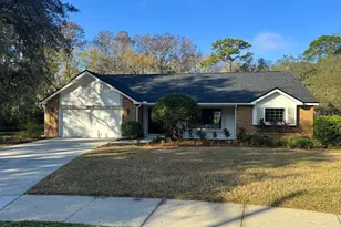 346 Carson Ln, Palm Harbor, FL 34684 - Photo 37