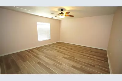 30950 Mandolin Cay Avenue, Wesley Chapel, FL 33543 - Photo 17