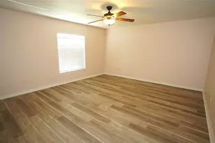 30950 Mandolin Cay Ave, Wesley Chapel, FL 33543 - Photo 17