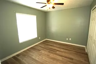 30950 Mandolin Cay Ave, Wesley Chapel, FL 33543 - Photo 9