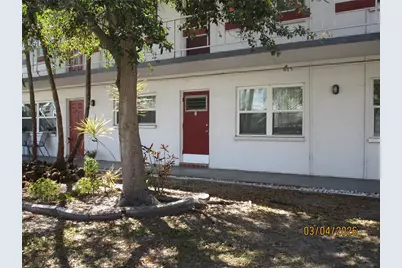 5920 18th Street N #8, Saint Petersburg, FL 33714 - Photo 1