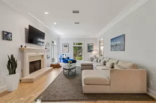 5210 S Crescent Dr, Tampa, FL 33611 - Photo 3