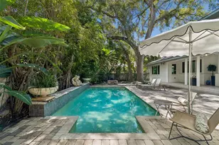 5210 S Crescent Dr, Tampa, FL 33611 - Photo 45