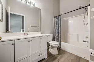 8512 Shallow Creek Ct, New Port Richey, FL 34653 - Photo 25