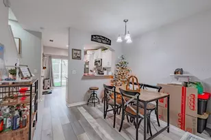 15856 Fishhawk View Dr, Lithia, FL 33547 - Photo 9