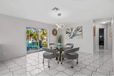 2000 58th Street N, Saint Petersburg, FL 33710 - Photo 15