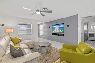 2000 58th St N, Saint Petersburg, FL 33710 - Photo 5