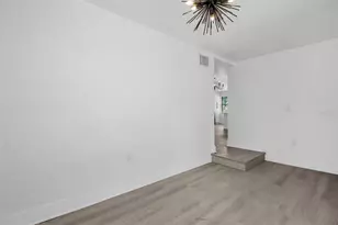 4000 Grove St S, Saint Petersburg, FL 33705 - Photo 15