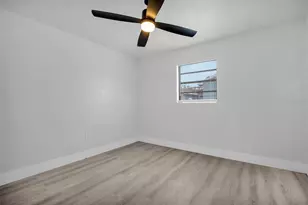 4000 Grove St S, Saint Petersburg, FL 33705 - Photo 11