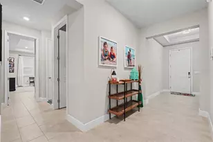 23122 Scaglione Dr, Lutz, FL 33549 - Photo 9