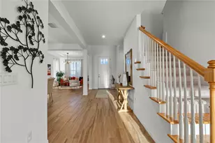 33975 Astoria Cir, Wesley Chapel, FL 33545 - Photo 9