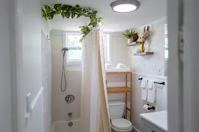 127 17th Avenue S, Saint Petersburg, FL 33701 - Photo 3