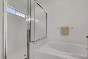 545 Lake Cypress Cir, Oldsmar, FL 34677 - Photo 29