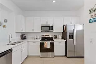 6119 Whetstone Ct, Palmetto, FL 34221 - Photo 3