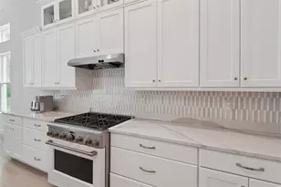 2304 Clement Rd, Lutz, FL 33549 - Photo 9