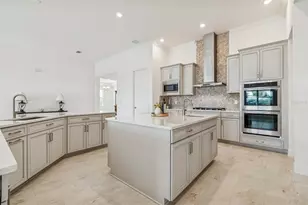 958 Signet Dr, Apollo Beach, FL 33572 - Photo 5