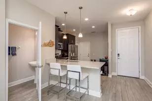2442 Foggy Creek Cir, Clearwater, FL 33764 - Photo 7