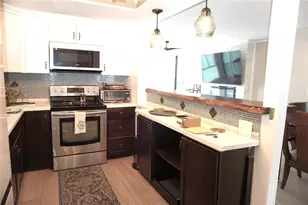7100 Sunshine Skyway Ln S, Saint Petersburg, FL 33711 - Photo 11