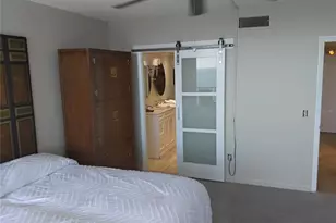 7100 Sunshine Skyway Ln S, Saint Petersburg, FL 33711 - Photo 37