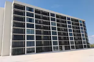 7100 Sunshine Skyway Ln S, Saint Petersburg, FL 33711 - Photo 3
