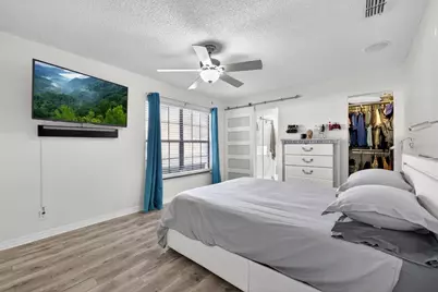 3042 Cypress Green Drive, Palm Harbor, FL 34684 - Photo 13