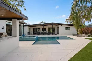 3715 Neptune Dr, Orlando, FL 32804 - Photo 41