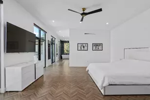 3715 Neptune Dr, Orlando, FL 32804 - Photo 19