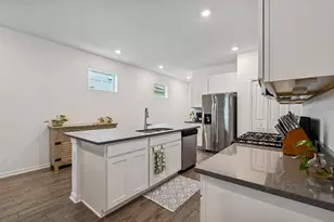 5411 Los Robles Ct, Palmetto, FL 34221 - Photo 5