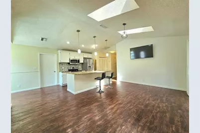 1649 12th Street SW, Largo, FL 33778 - Photo 3