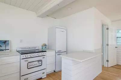 1115 Pennsylvania Avenue, Palm Harbor, FL 34683 - Photo 9