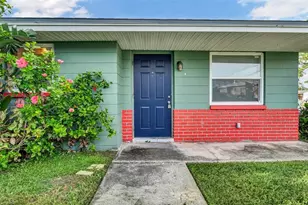 5526 59th Way N, Saint Petersburg, FL 33709 - Photo 1