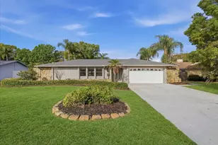 9430 Patricia Ct, Seminole, FL 33776 - Photo 1