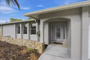 9430 Patricia Ct, Seminole, FL 33776 - Photo 13