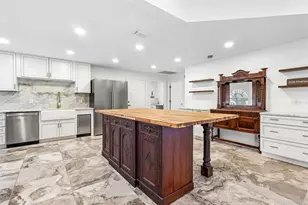 7026 Pinehaven Dr, Lakeland, FL 33810 - Photo 13
