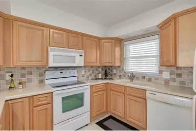 55 Harbor View Lane #301, Belleair Bluffs, FL 33770 - Photo 7