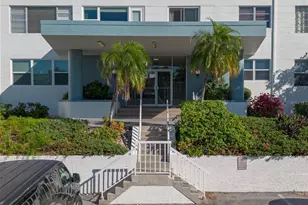 55 Harbor View Ln, Belleair Bluffs, FL 33770 - Photo 1