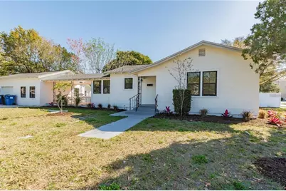 1221 30th Avenue N, Saint Petersburg, FL 33703 - Photo 1