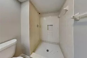 [Address not provided], Tarpon Springs, FL 34689 - Photo 11