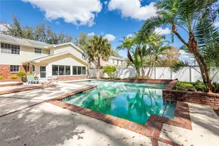 2804 Linthicum Pl, Tampa, FL 33618 - Photo 3