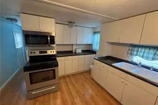 7803 46th Ave N, Saint Petersburg, FL 33709 - Photo 11